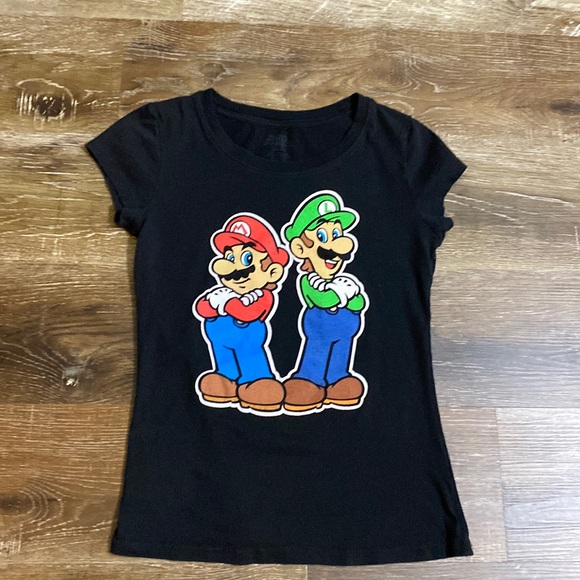 Super Mario brothers T-shirt - Picture 2 of 5